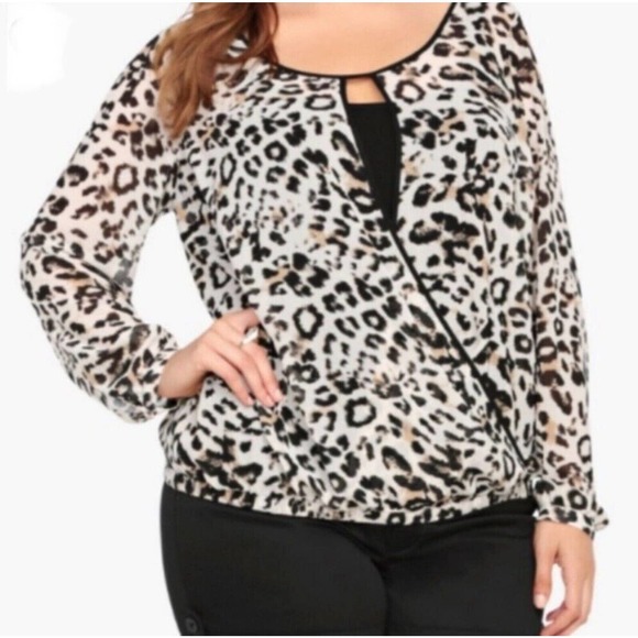 Torrid Blouse Women’s Plus Size 4X Cream and Black Leopard Surplice Semi-Sheer - Picture 1 of 10